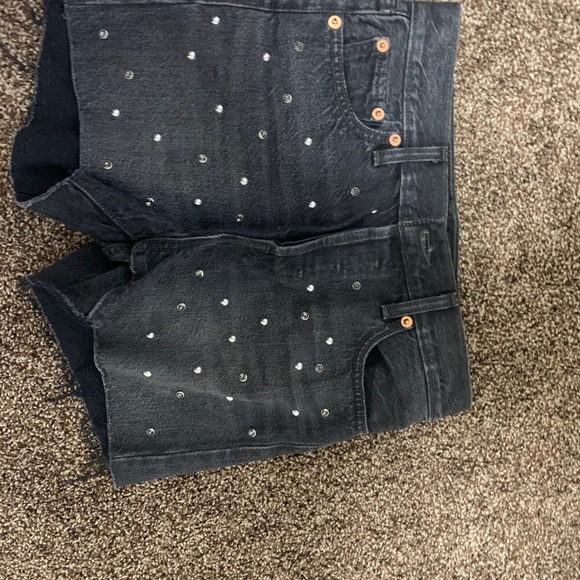 Levi’s Wedgie Shorts - Picture 2 of 3